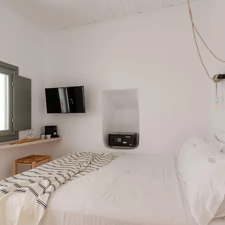 Aniko White Alley Mykonos Town