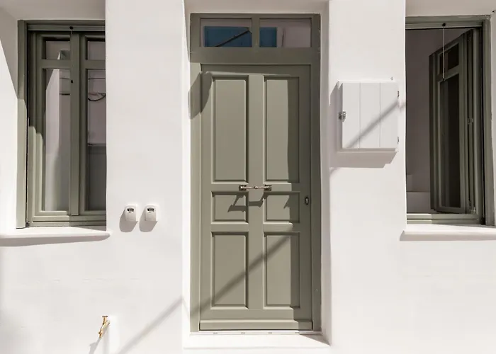 Appart hôtel Aniko White Alley 4*