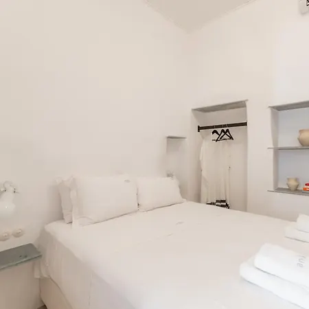 Aniko White Alley 公寓式酒店 *