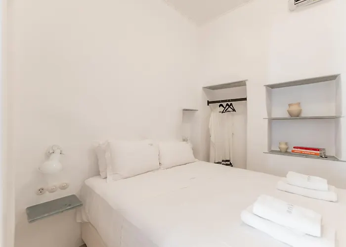 Aniko White Alley Apart Otel 4*