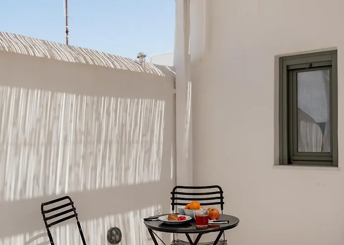 מלון דירות Aniko White Alley 4*