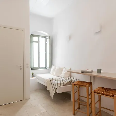 Lejlighedshotel Aniko White Alley 4*