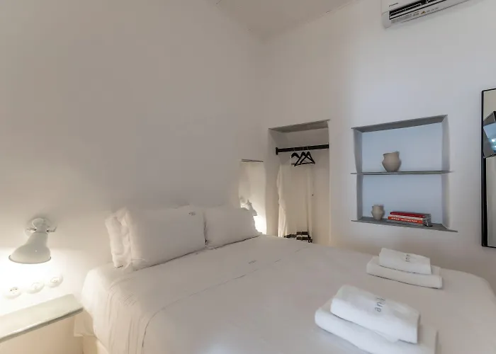 Aníko White Alley 4*